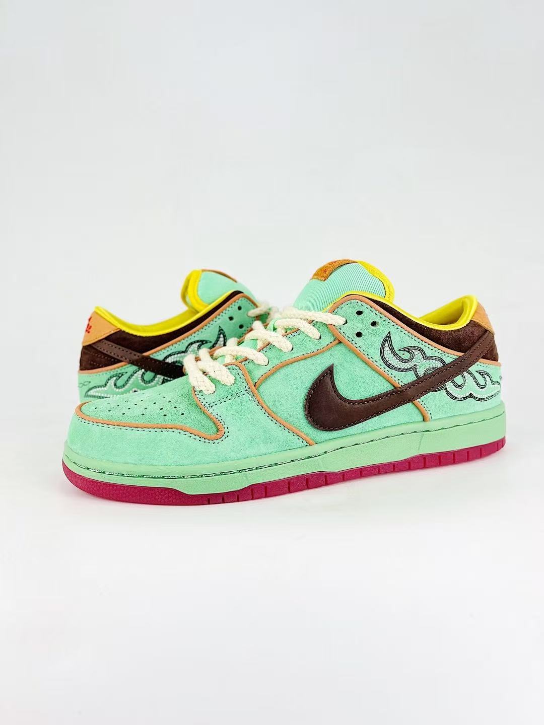 SB Dunk X Rodeo