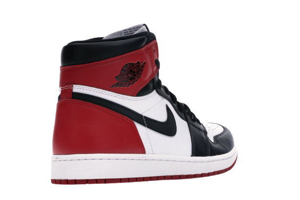AJ1 Retro Black Toe (2016)
